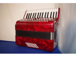 New 32 treble & 32 bass accordion